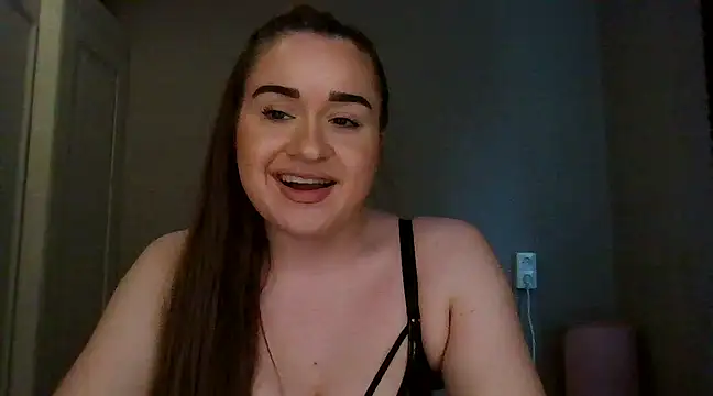 Snapshot of avajade chatting on 02-10-25, 02:37 avajade online show from 02-10-25, 02:37
