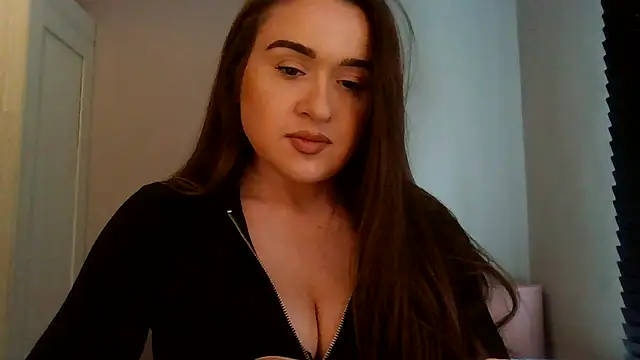 Snapshot of avajade chatting on 09-24-25, 10:11 avajade online show from 09-24-25, 10:11