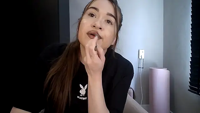 avajade online show from 03-27-26, 11:11