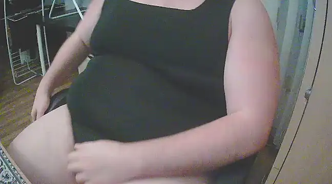 Snapshot of szadamo chatting on 01-08-25, 04:22 szadamo online show from 01-08-25, 04:22