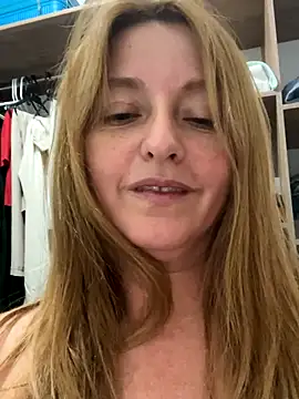 Snapshot of moniquerainx chatting on 10-07-25, 03:40 moniquerainx online show from 10-07-25, 03:40