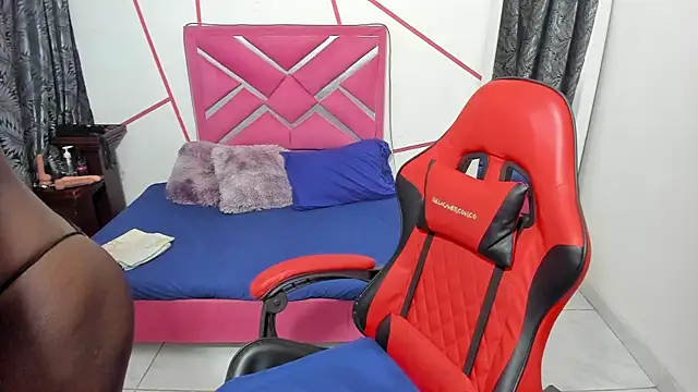 stNatashaBrunette online show from 10-15-25, 05:06