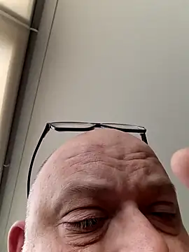 Snapshot of Bibear197511 chatting on 10-01-25, 07:24 Bibear197511 online show from 10-01-25, 07:24