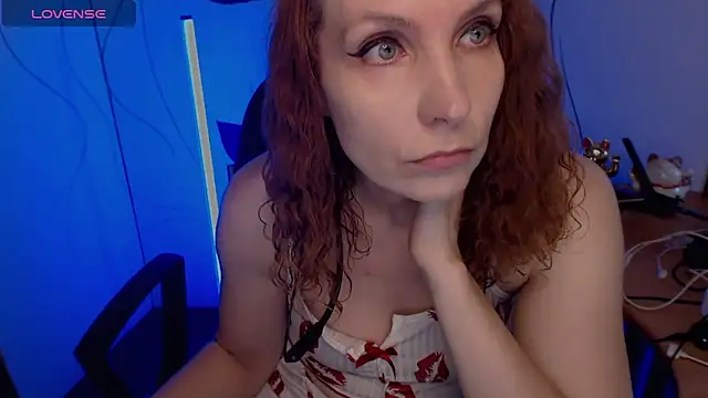 JohansonKatie online show from 09-17-25, 03:52