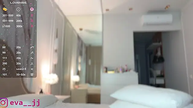 Eva JJ online show from 11-12-25, 03:32