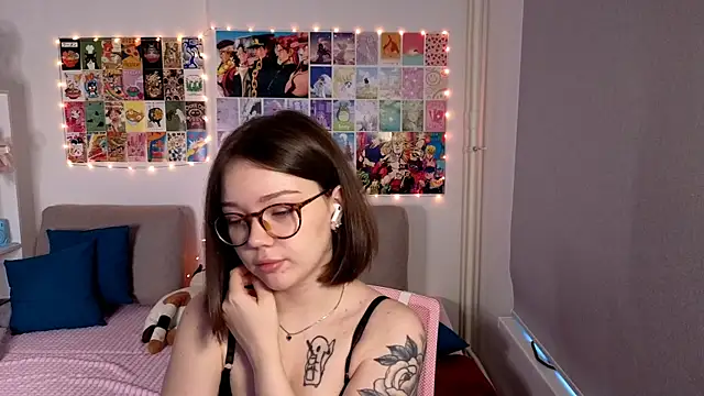 MilenaSaint online show from 03-01-25, 06:35