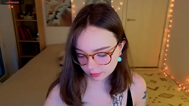 MilenaSaint online show from 04-15-26, 03:56