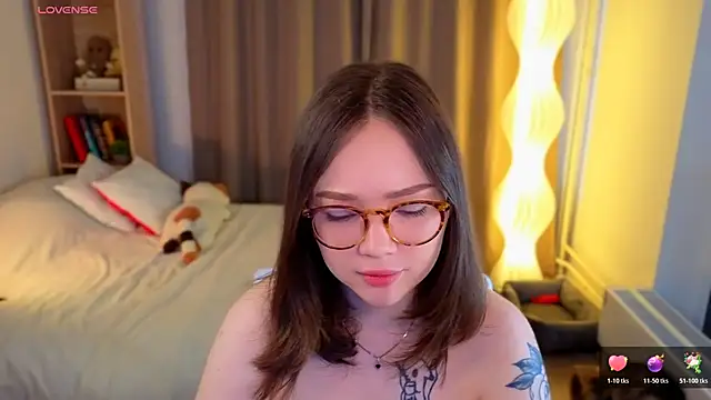 MilenaSaint online show from 03-11-26, 04:28