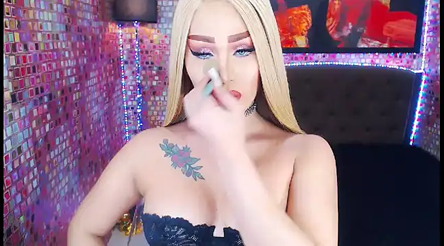 Snapshot of KylieMaxwellCaulfield_TS chatting on 02-27-25, 05:29 KylieMaxwellCaulfield TS online show from 02-27-25, 05:29