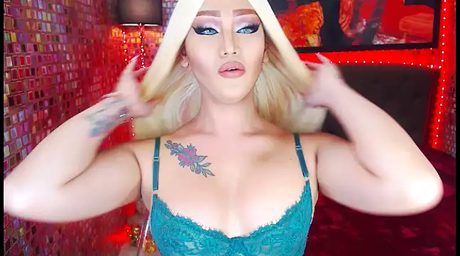 Snapshot of KylieMaxwellCaulfield_TS chatting on 03-08-25, 05:28 KylieMaxwellCaulfield TS online show from 03-08-25, 05:28