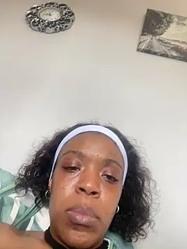 Snapshot of Sexypussyclit chatting on 02-27-26, 12:49 Sexypussyclit online show from 02-27-26, 12:49