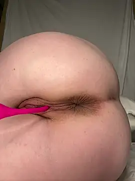 Snapshot of Anal_Top chatting on 07-16-26, 02:19 Anal Top online show from 07-16-26, 02:19