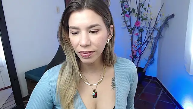 Snapshot of ms_sofia_x chatting on 10-07-25, 03:24 ms sofia x online show from 10-07-25, 03:24