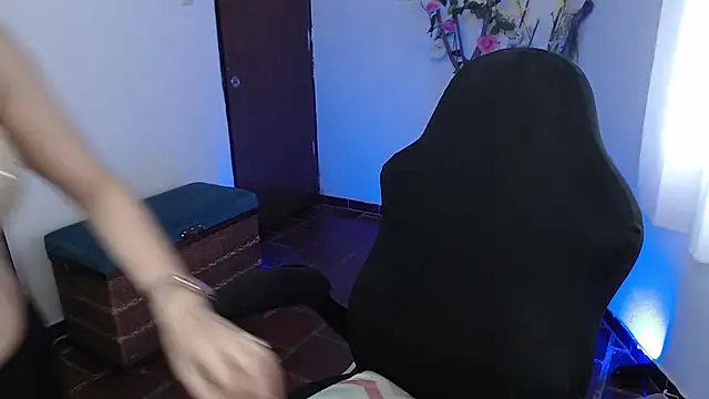 ms sofia x online show from 05-04-26, 03:37