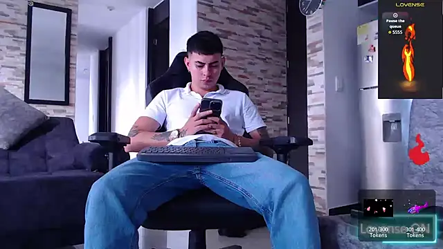 Lobito xxxl online show from 11-19-25, 07:25