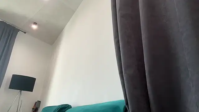 Iris cherry online show from 04-13-26, 12:20