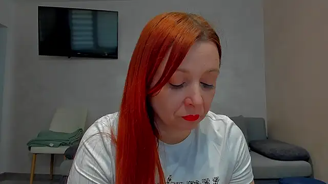 emilianna666 online show from 04-14-26, 11:26