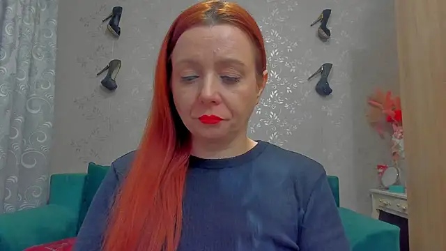 Snapshot of emilianna666 chatting on 02-06-26, 02:02 emilianna666 online show from 02-06-26, 02:02