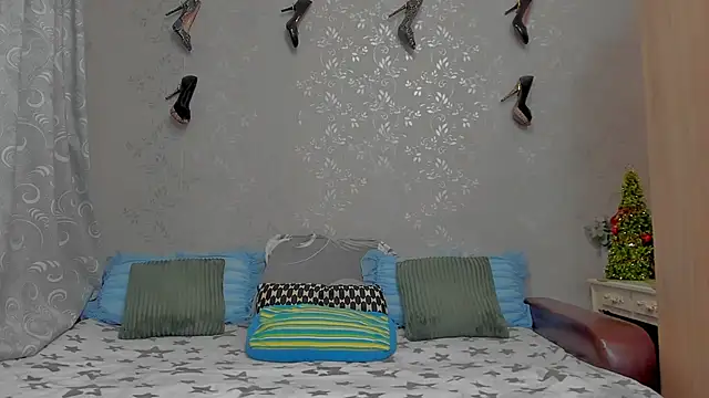 emilianna666 online show from 12-23-24, 11:14