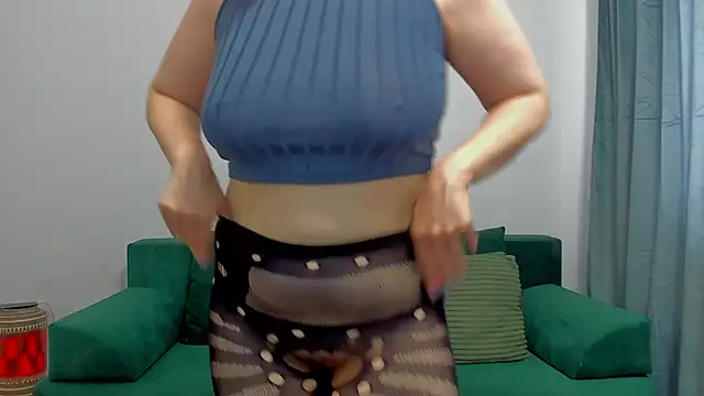 emilianna666 online show from 05-20-26, 11:40