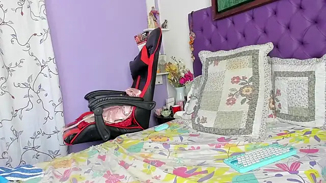 Snapshot of Margoth_clain chatting on 02-14-26, 01:33 Margoth clain online show from 02-14-26, 01:33