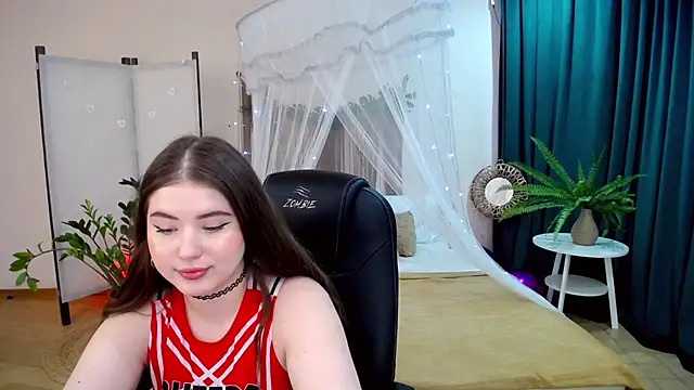 NicoleFoxery online show from 03-14-25, 09:35