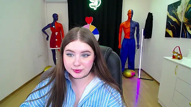 NicoleFoxery online show from 02-26-25, 12:30