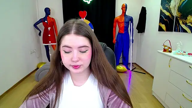NicoleFoxery online show from 02-27-25, 06:20