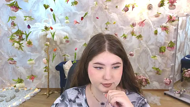 NicoleFoxery online show from 06-27-26, 06:25