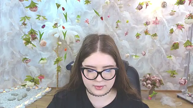NicoleFoxery online show from 05-27-26, 03:25
