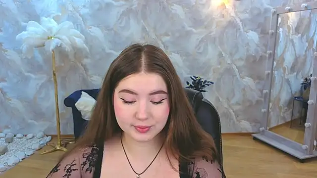 NicoleFoxery online show from 11-20-25, 06:19