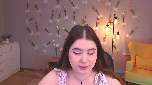 NicoleFoxery online show from 04-09-26, 03:19