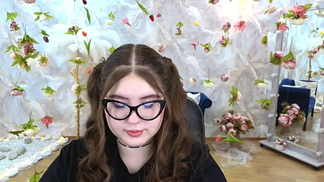 NicoleFoxery online show from 03-06-26, 06:25