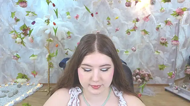 NicoleFoxery online show from 05-13-26, 03:24