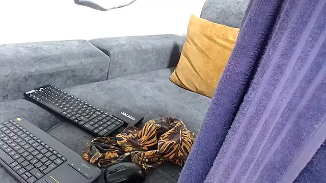 kamila-diablita online show from 11-13-25, 12:42