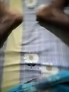 Snapshot of naxus@xh chatting on 10-15-25, 06:00 naxusxh online show from 10-15-25, 06:00