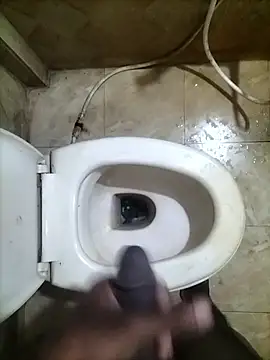 Snapshot of naxus@xh chatting on 10-31-25, 10:23 naxusxh online show from 10-31-25, 10:23