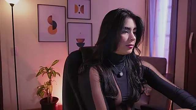 Isabella dior online show from 03-22-25, 09:53