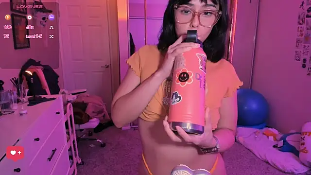 Evie-Luna online show from 05-02-26, 03:56