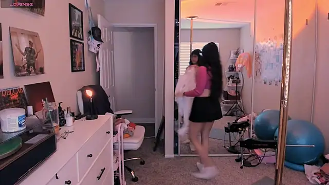 Evie-Luna online show from 02-26-26, 12:54