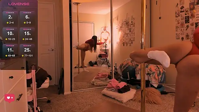 Evie-Luna online show from 10-12-25, 02:46