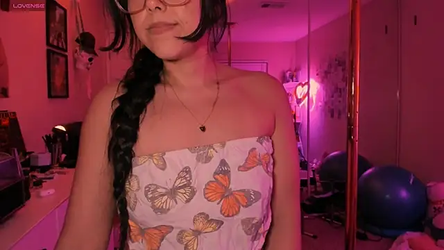 Evie-Luna online show from 03-27-26, 04:10