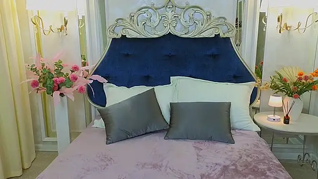 Ariana Petite online show from 05-27-26, 11:23
