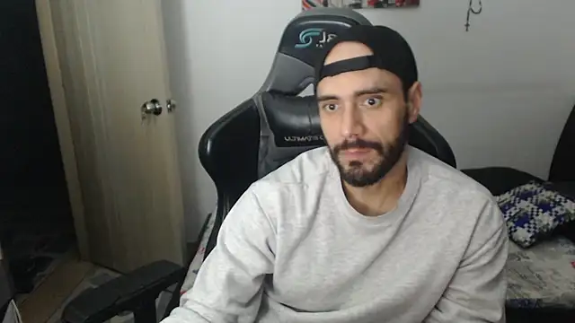 samuelgarcia  online show from 11-07-25, 08:19