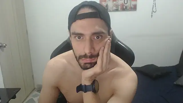 Snapshot of samuelgarcia_ chatting on 09-20-25, 11:04 samuelgarcia online show from 09-20-25, 11:04