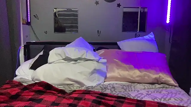 mirandamark2020 online show from 04-02-26, 06:25