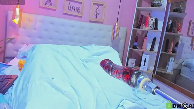 leylla  online show from 12-04-25, 08:19