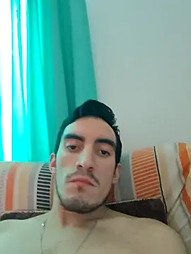 Snapshot of TommyMomentum chatting on 01-05-26, 08:23 TommyMomentum online show from 01-05-26, 08:23