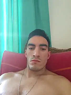 Snapshot of TommyMomentum chatting on 11-16-25, 06:12 TommyMomentum online show from 11-16-25, 06:12