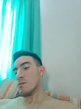 Snapshot of TommyMomentum chatting on 01-10-26, 02:12 TommyMomentum online show from 01-10-26, 02:12